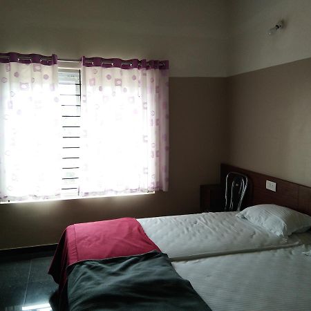 Rainbow Comforts Hotel Chikmagalūr Exterior foto